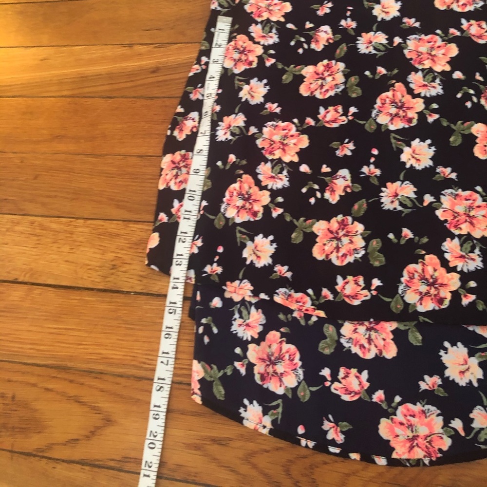 Top - Picture 5 of 9